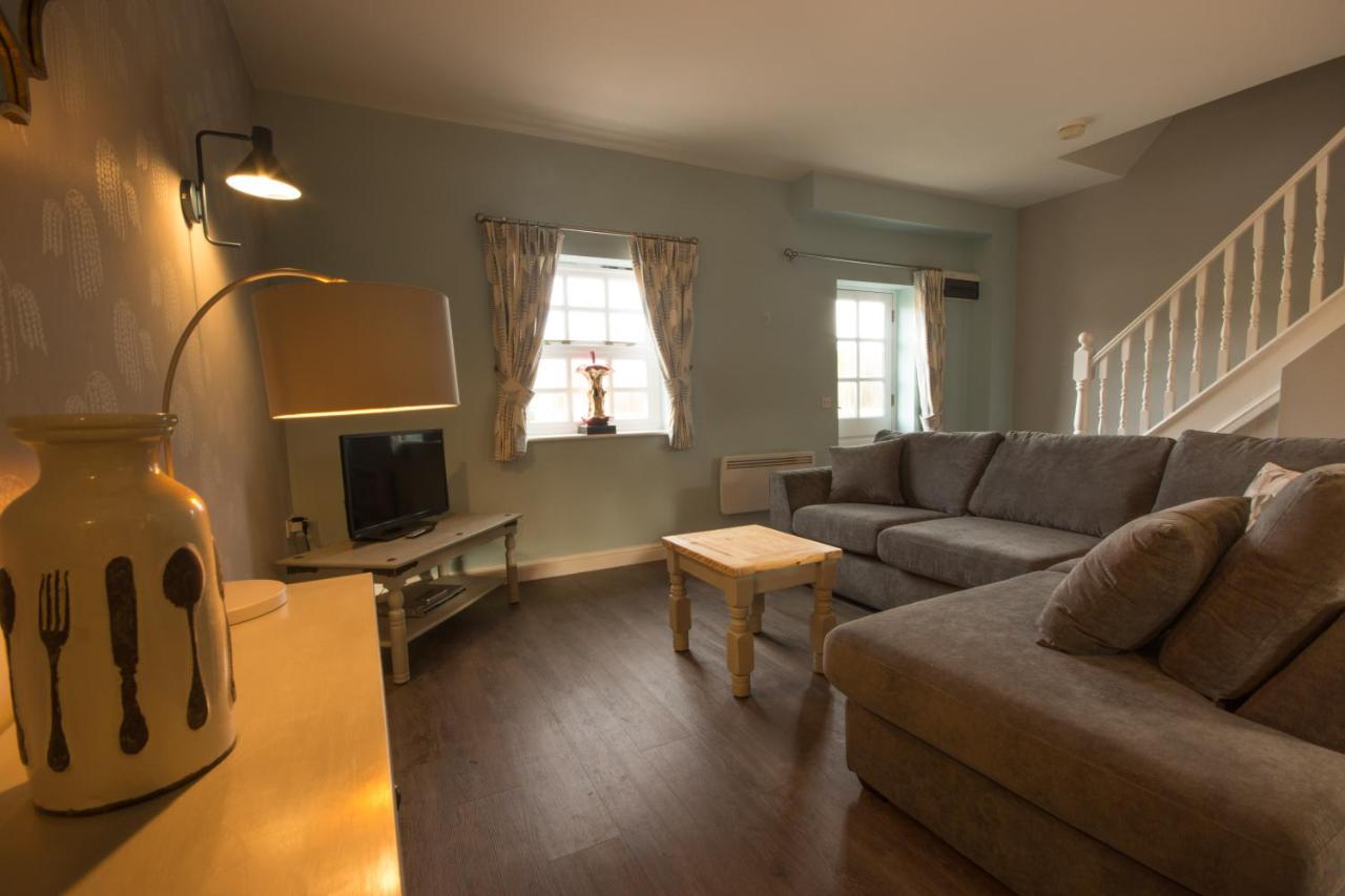 Peveril Cottage - Darwin Lake Holiday Village Матлок Екстериор снимка
