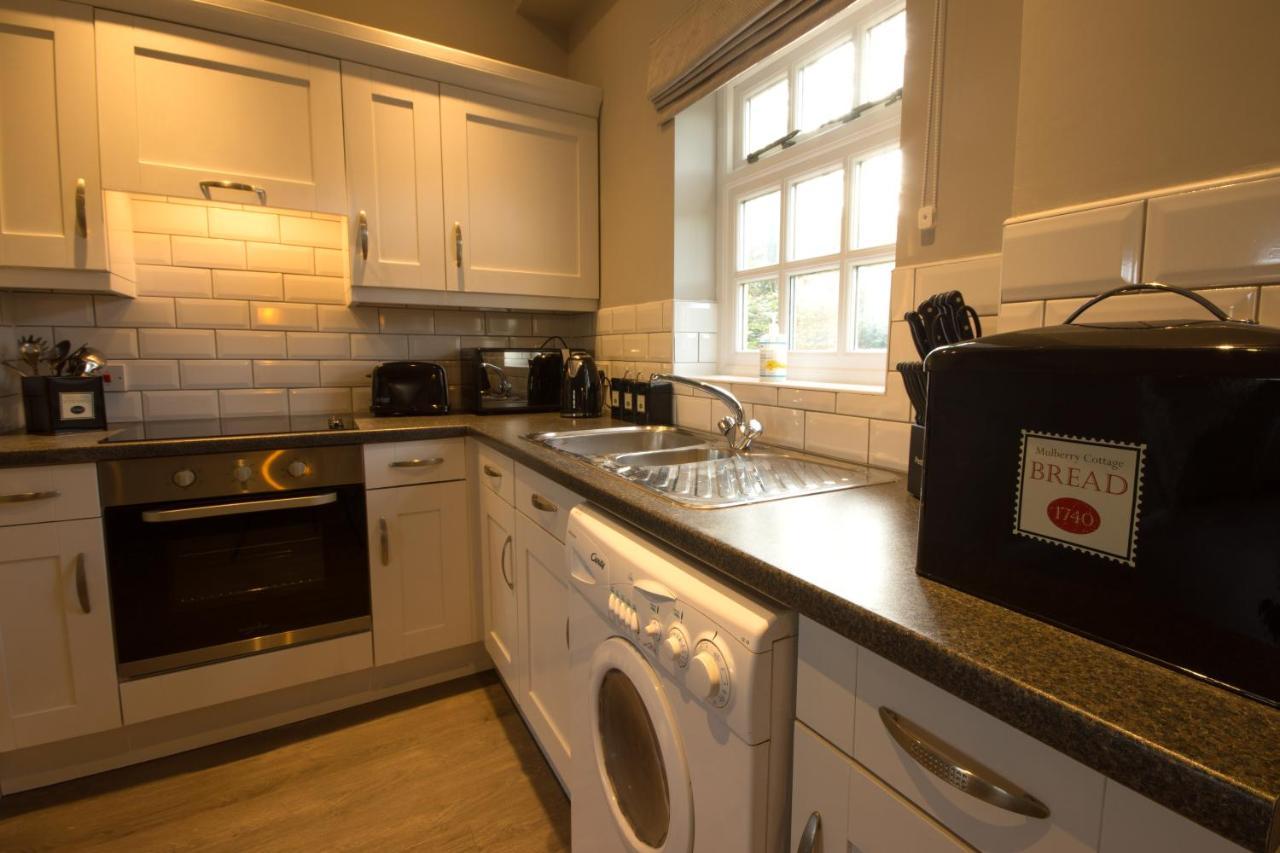Peveril Cottage - Darwin Lake Holiday Village Матлок Екстериор снимка